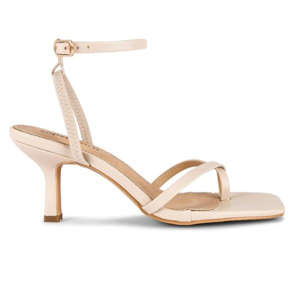 Superdown Shoes - superdown Lara Heel in Nude NWT Size 10